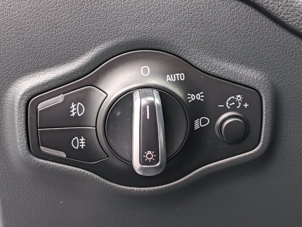 2015 Audi Q5 2.0T quattro Premium - Photo 11 - Los Angeles, CA 91306