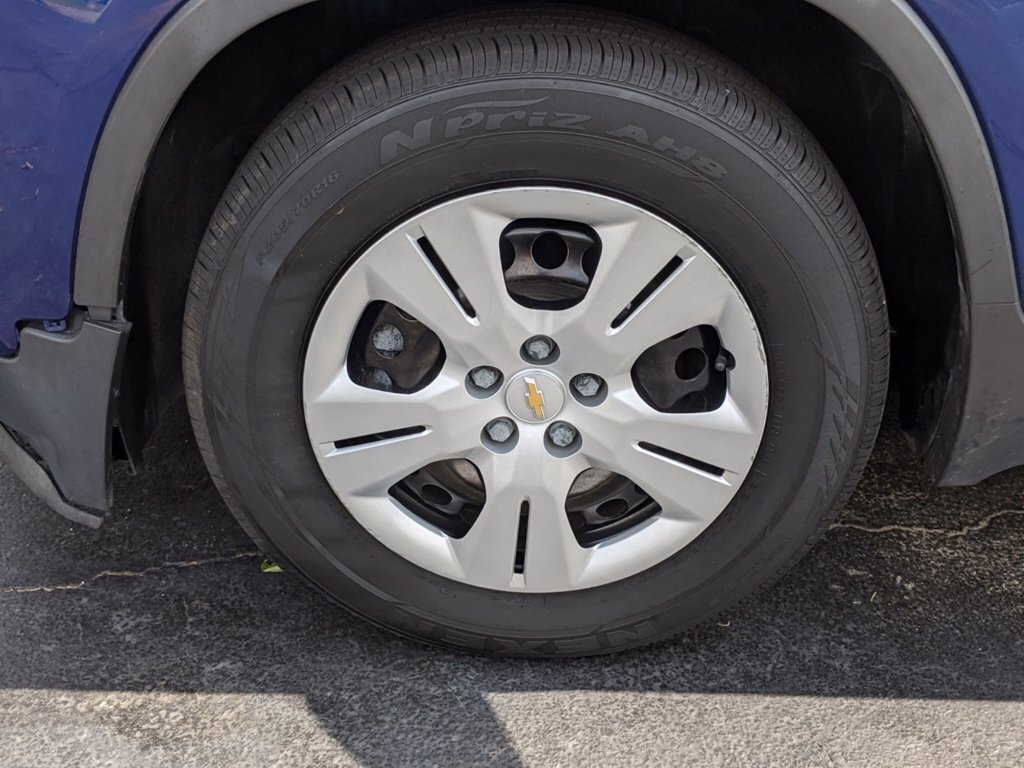 2017 Chevrolet Trax LS - Photo 28 - Los Angeles, CA 91306