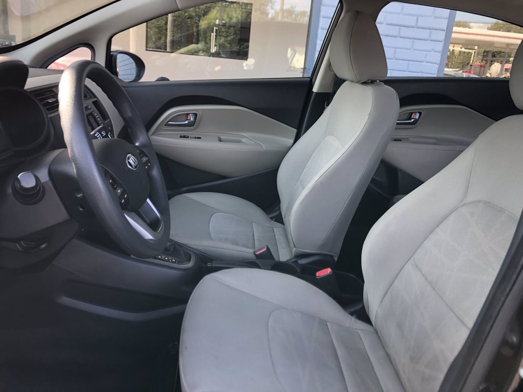 2014 Kia Rio LX - Photo 7 - Los Angeles, CA 91306