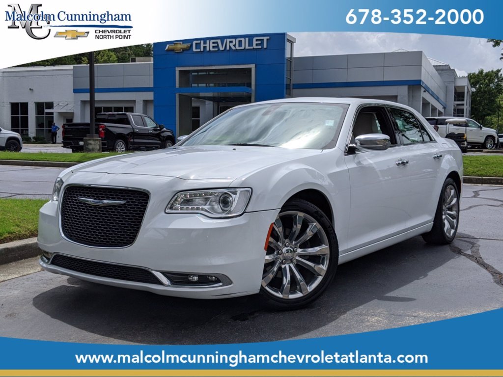 2017 Chrysler 300C   - Photo 1 - Los Angeles, CA 91306