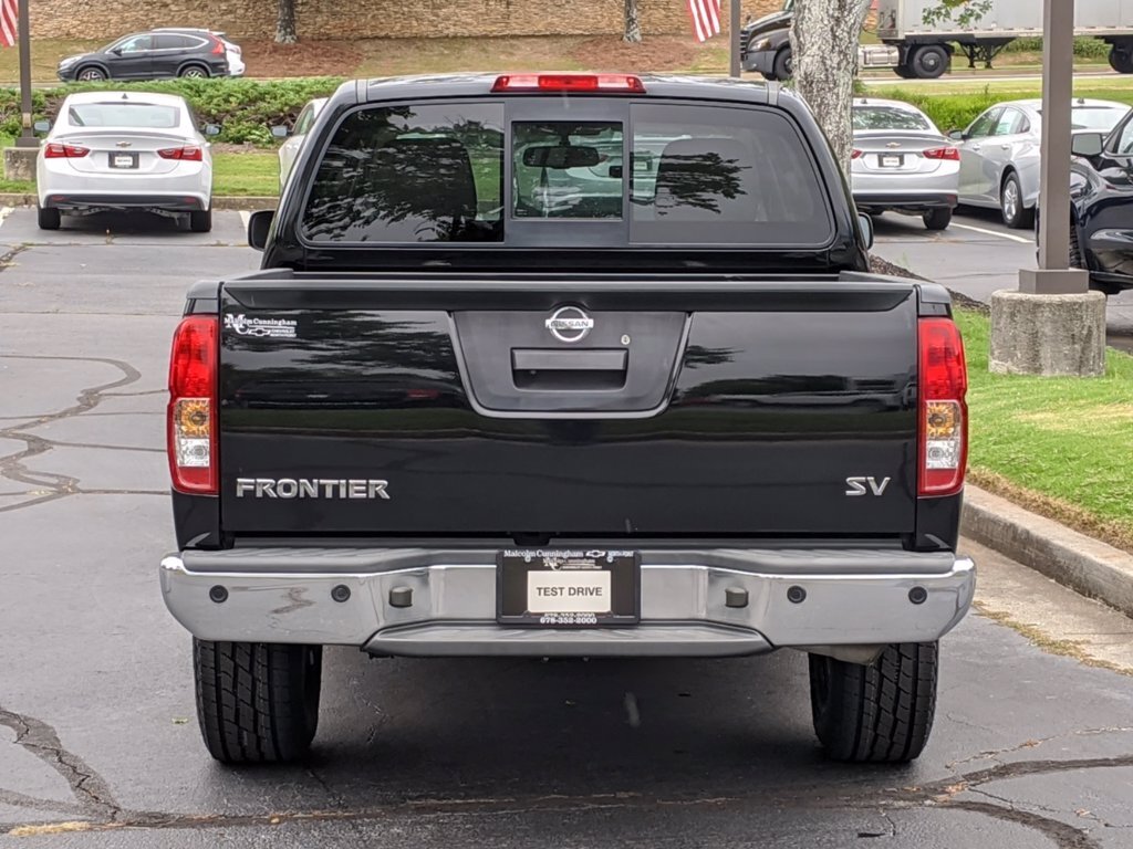 2016 Nissan Frontier SV - Photo 6 - Los Angeles, CA 91306