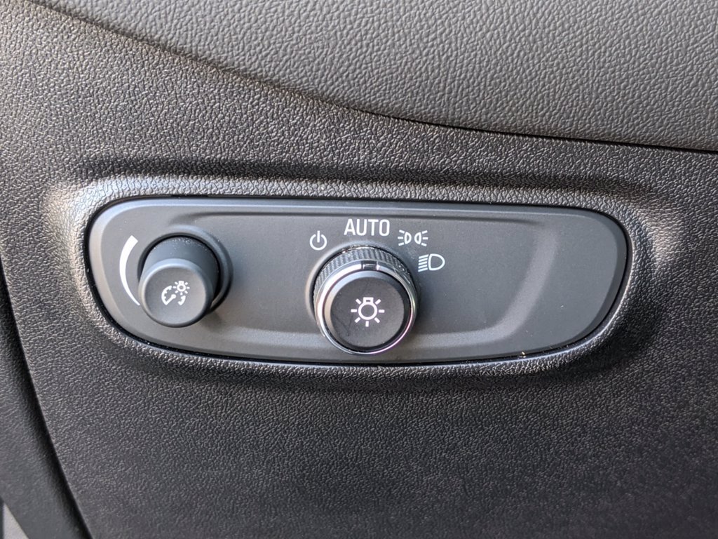 2018 Chevrolet Equinox LT - Photo 11 - Los Angeles, CA 91306