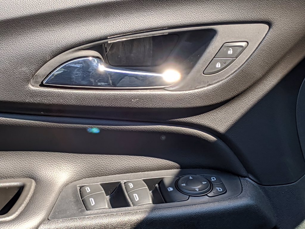 2018 Chevrolet Equinox LT - Photo 10 - Los Angeles, CA 91306