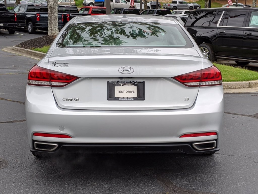 2016 Hyundai Genesis 3.8L - Photo 6 - Los Angeles, CA 91306