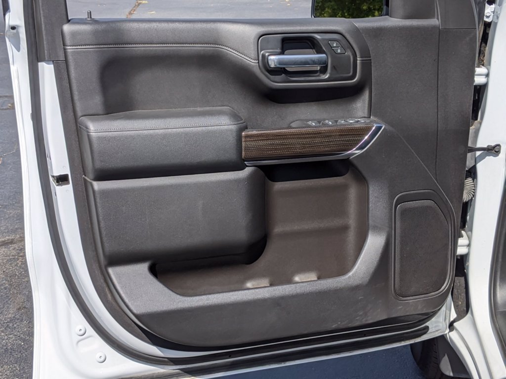 2019 Chevrolet Silverado 1500 LT - Photo 9 - Los Angeles, CA 91306