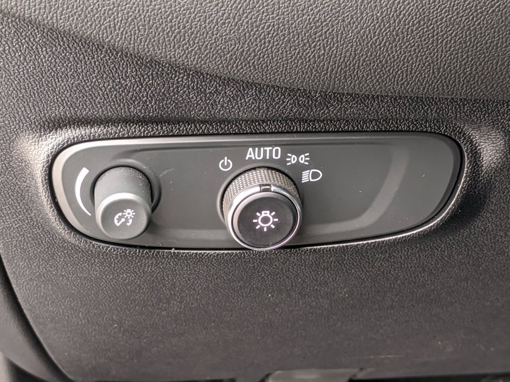 2019 Chevrolet Equinox LT - Photo 11 - Los Angeles, CA 91306