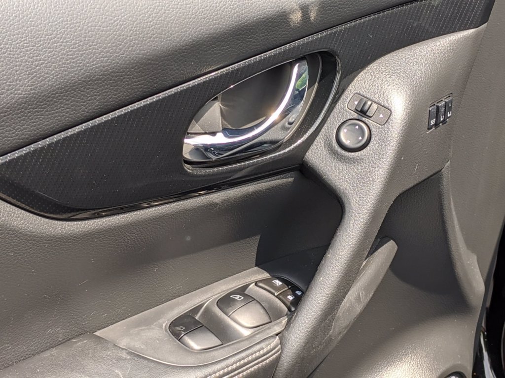 2019 Nissan Rogue SL - Photo 10 - Los Angeles, CA 91306