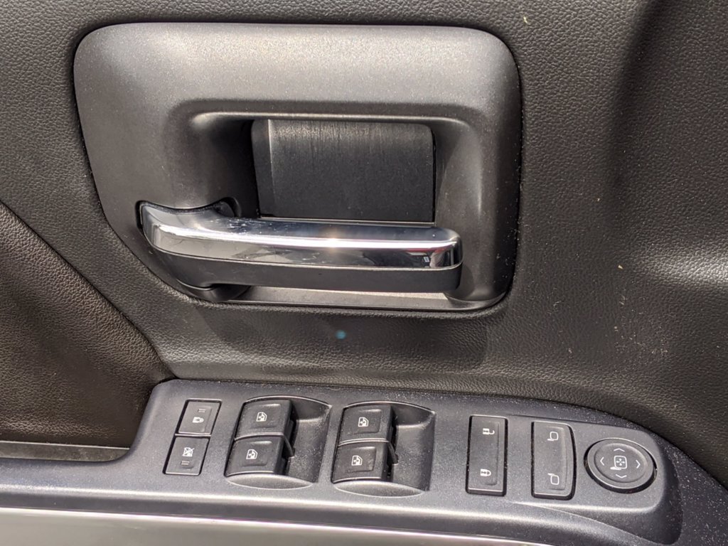 2017 Chevrolet Silverado 1500 LT - Photo 10 - Los Angeles, CA 91306