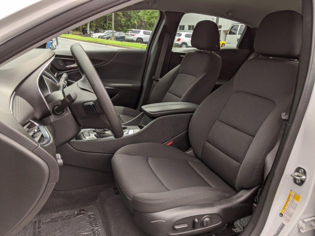 2020 Chevrolet Malibu LT - Photo 12 - Los Angeles, CA 91306