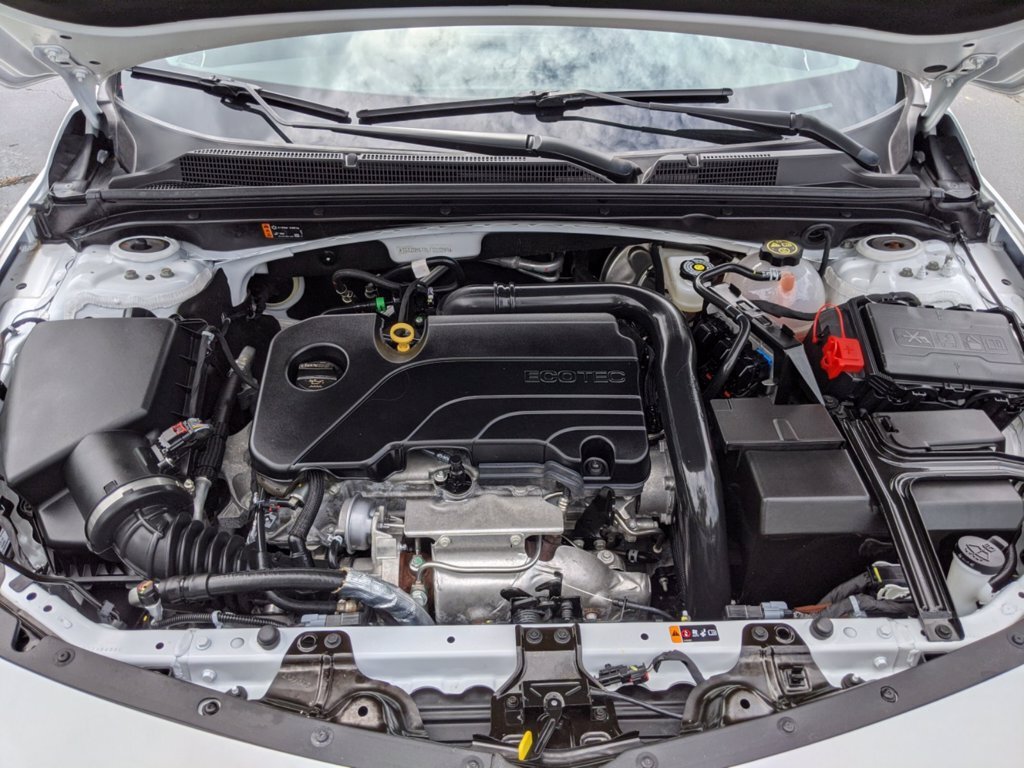 2020 Chevrolet Malibu LT - Photo 28 - Los Angeles, CA 91306