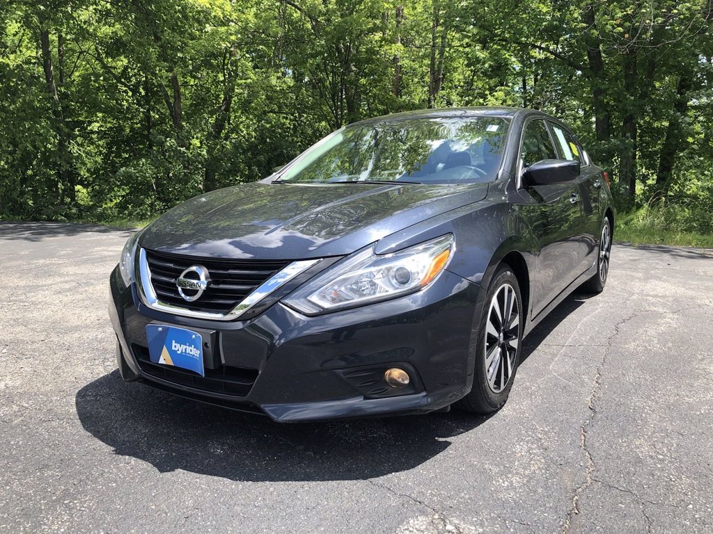 2018 Nissan Altima 2.5 SV   - Photo 1 - Los Angeles, CA 91306