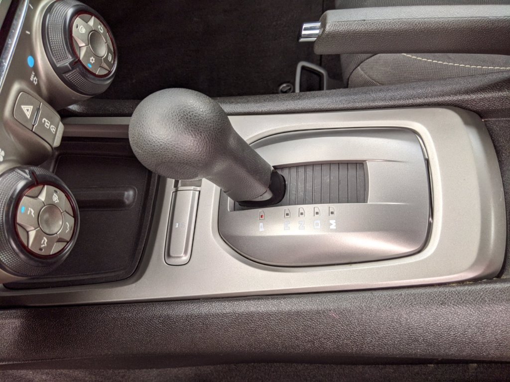 2014 Chevrolet Camaro LS - Photo 16 - Los Angeles, CA 91306