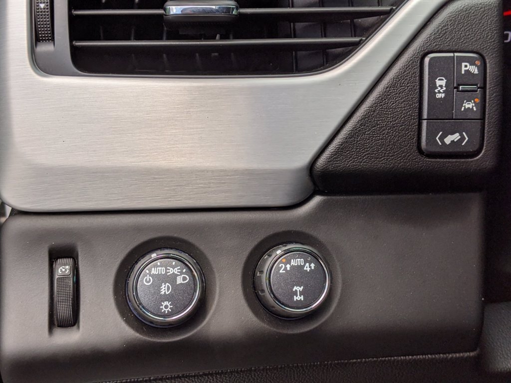 2019 GMC Yukon XL SLT 1500 - Photo 11 - Los Angeles, CA 91306