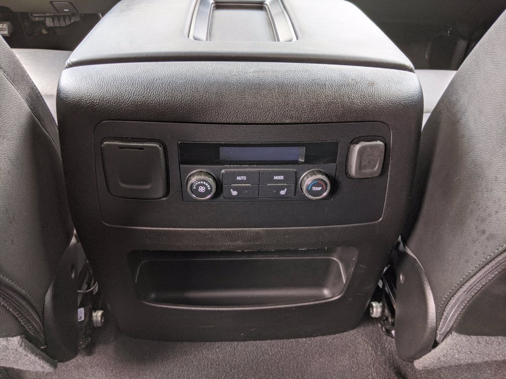 2019 GMC Yukon XL SLT 1500 - Photo 22 - Los Angeles, CA 91306