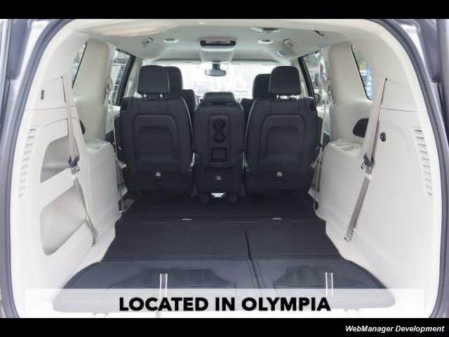 2017 Chrysler Pacifica Touring-L - Photo 26 - Los Angeles, CA 91306