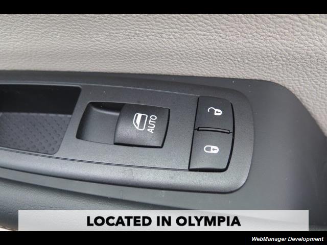 2017 Chrysler Pacifica Touring-L - Photo 32 - Los Angeles, CA 91306