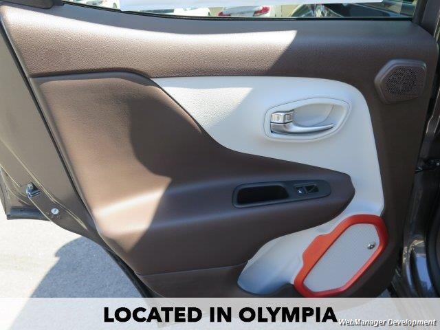 2017 Jeep Renegade Limited - Photo 23 - Los Angeles, CA 91306