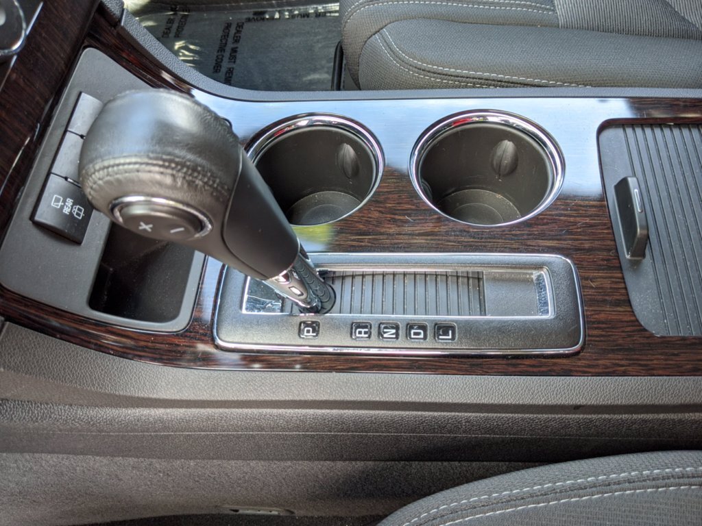 2017 Chevrolet Traverse LT - Photo 16 - Los Angeles, CA 91306