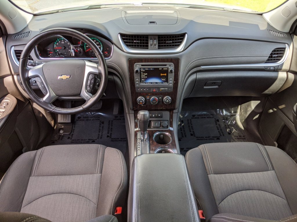 2017 Chevrolet Traverse LT - Photo 20 - Los Angeles, CA 91306