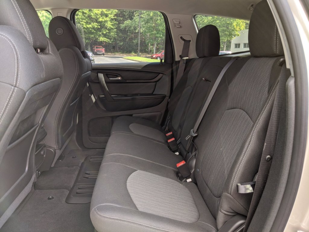 2017 Chevrolet Traverse LT - Photo 22 - Los Angeles, CA 91306