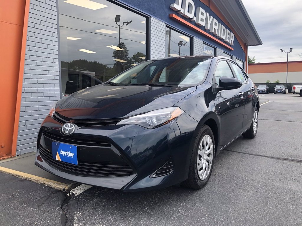 2018 Toyota Corolla L   - Photo 1 - Los Angeles, CA 91306