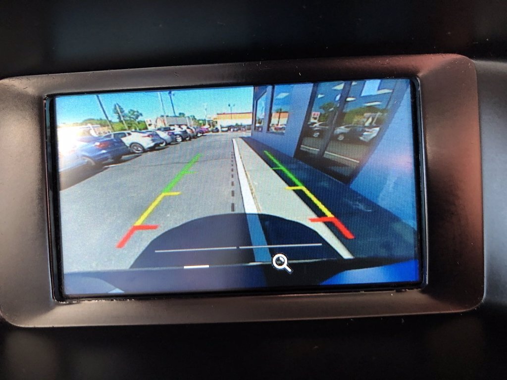 2018 Ford Focus SE - Photo 13 - Los Angeles, CA 91306