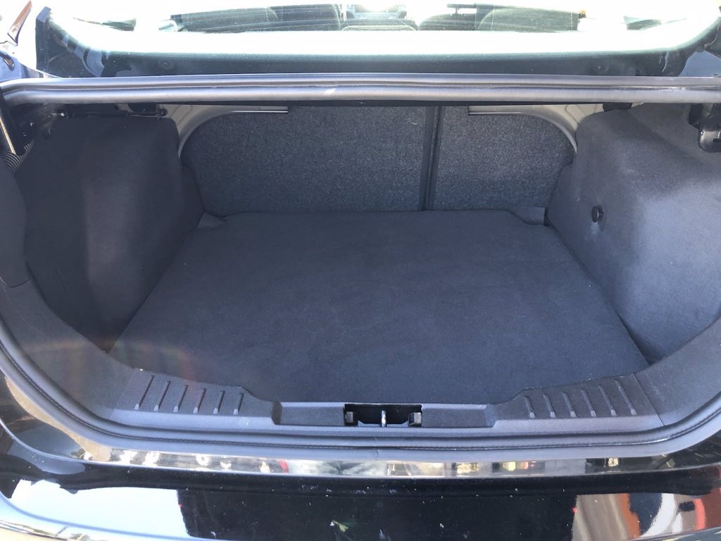 2018 Ford Focus SE - Photo 6 - Los Angeles, CA 91306