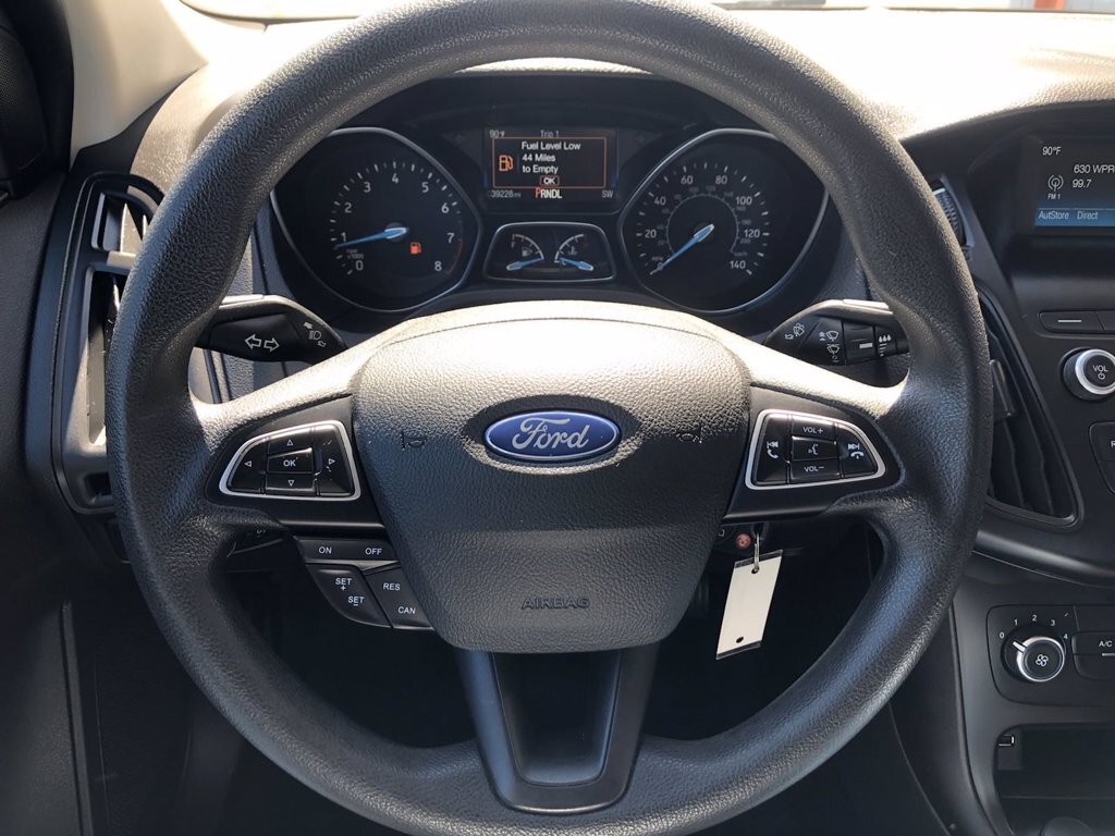 2018 Ford Focus SE - Photo 10 - Los Angeles, CA 91306