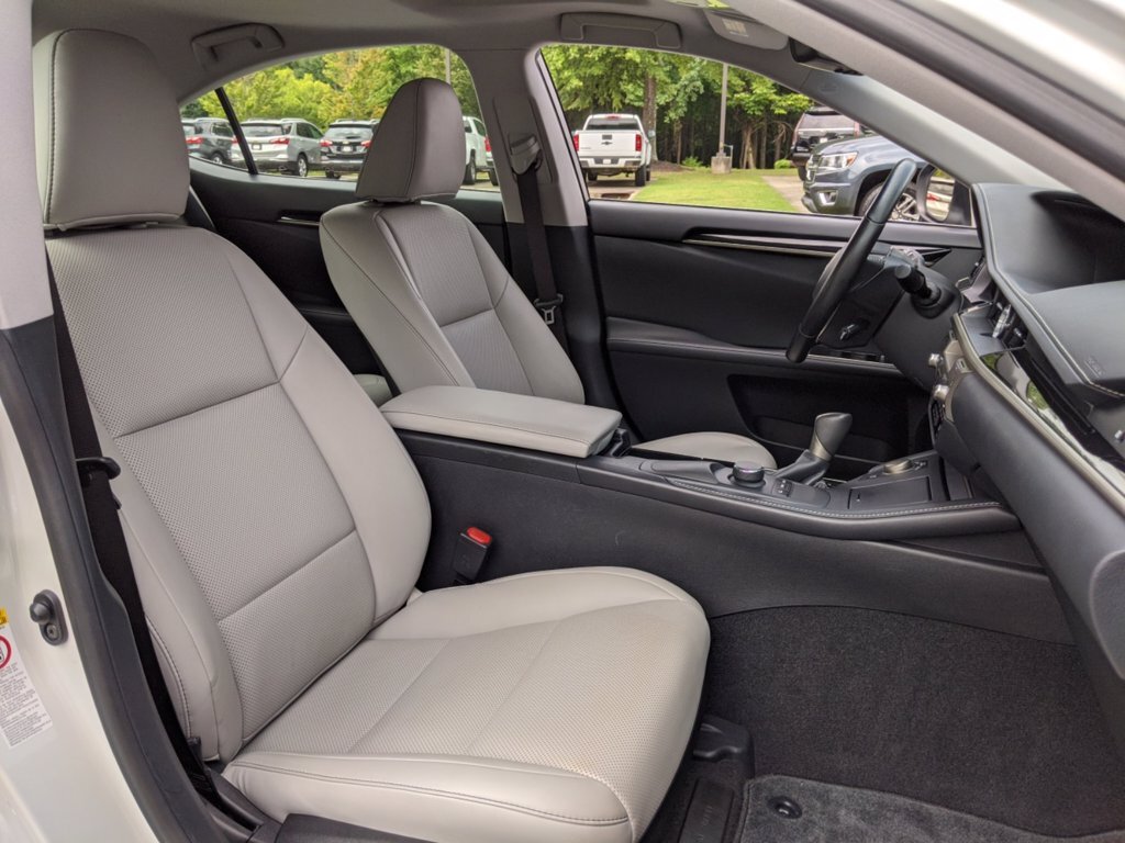 2017 Lexus ES 350 - Photo 26 - Los Angeles, CA 91306