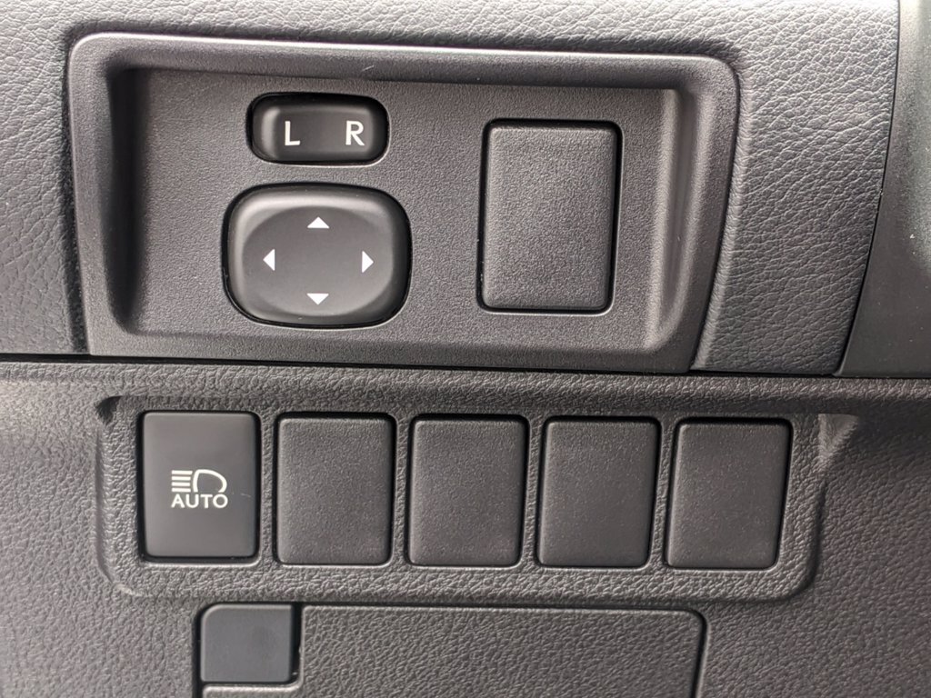 2017 Lexus ES 350 - Photo 11 - Los Angeles, CA 91306