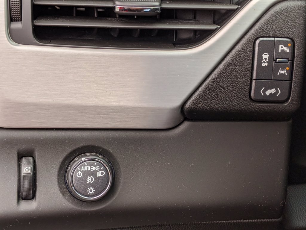 2018 GMC Yukon XL SLT 1500 - Photo 11 - Los Angeles, CA 91306